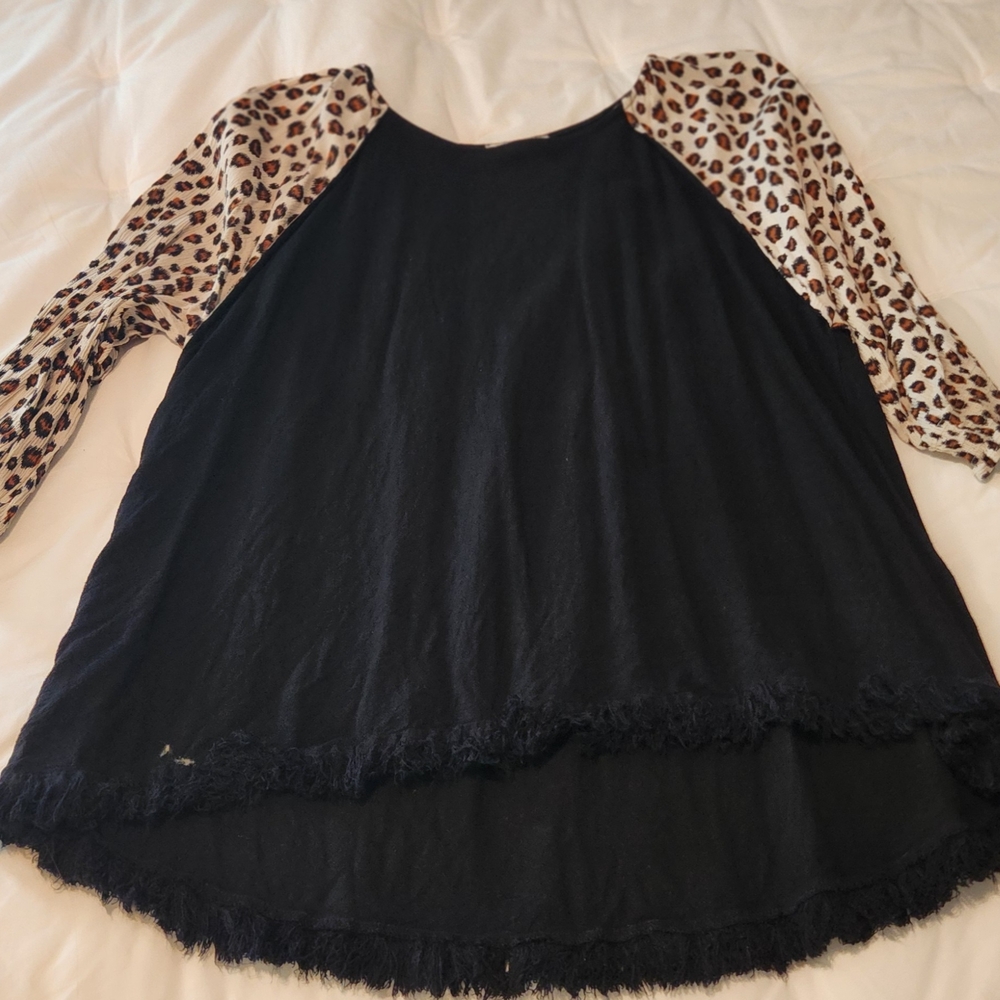 Umgee Black and Leopard Print Women's Top